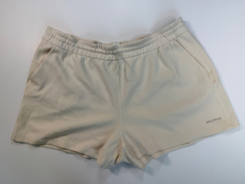 Lululemon Peloton Soft Stream shorts Ivory XL